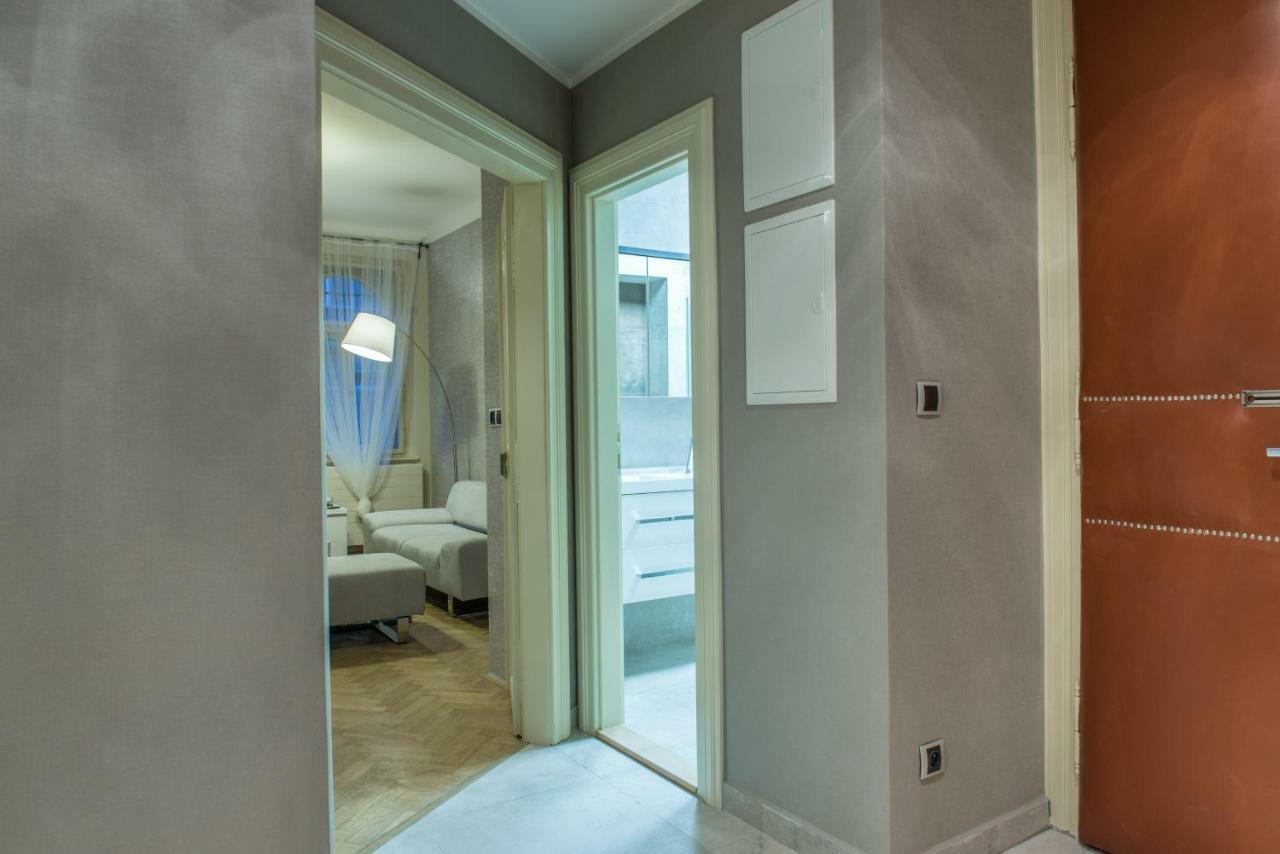 Exclusive 3 Bedroom Top-Notch Flat, Great Location Prága Kültér fotó